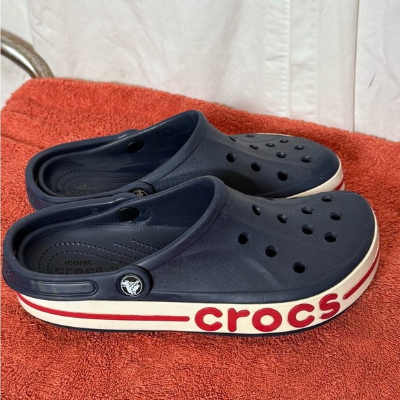 Crocs Mens Sz 6 Women's Sz 8 Patriotic Classic Clog Unisex GUC Some Heel Wear - Picture 1 of 7